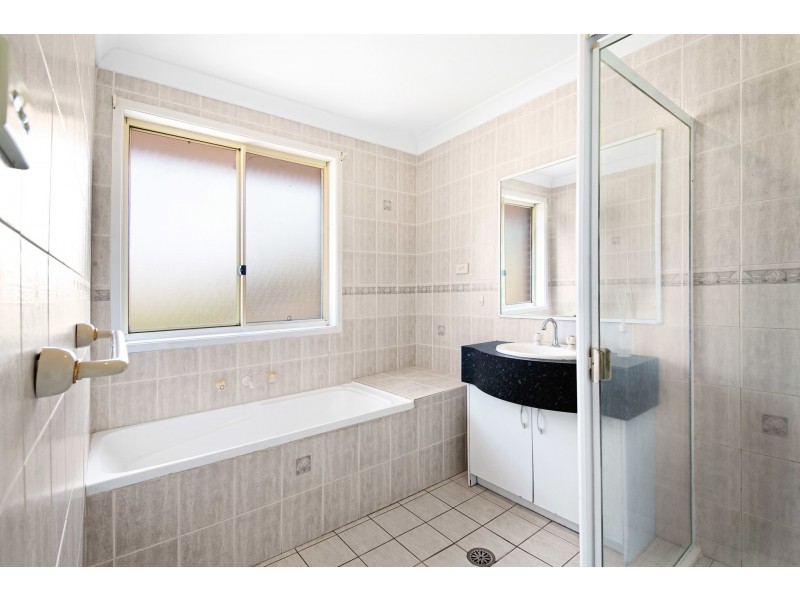 16 Anne Close, Narara NSW 2250