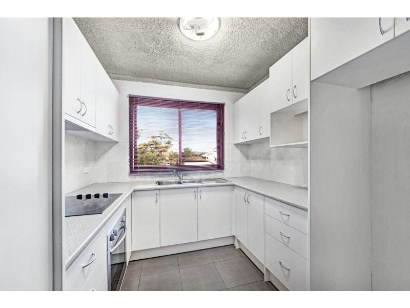 1/9-12 Broadview Avenue, Gosford NSW 2250