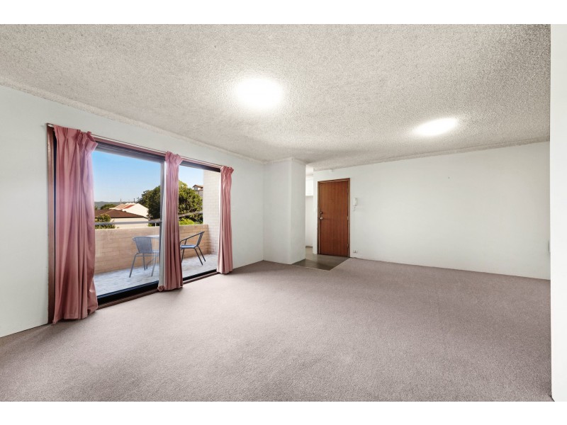 1/9-12 Broadview Avenue, Gosford NSW 2250