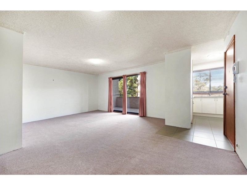 1/9-12 Broadview Avenue, Gosford NSW 2250