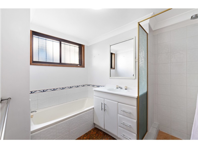1/9-12 Broadview Avenue, Gosford NSW 2250