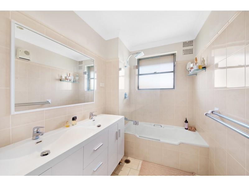 11/39 Masons Parade, Point Frederick NSW 2250