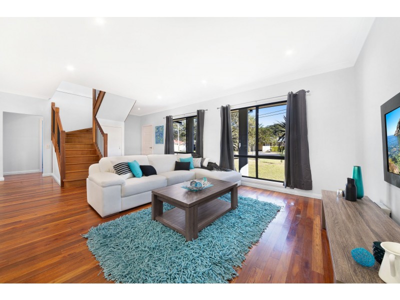 4 Lionel Parade, Springfield NSW 2250