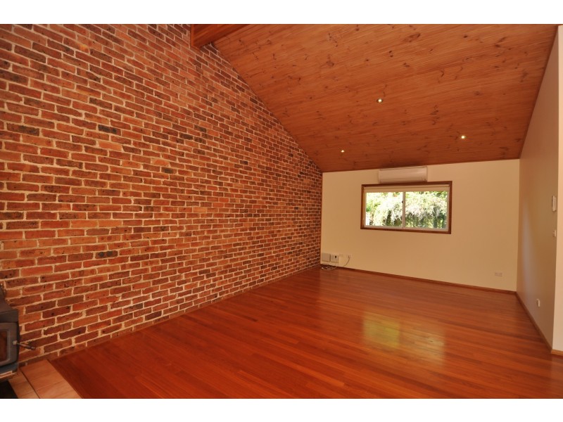 22B Woodview Road, Springfield NSW 2250