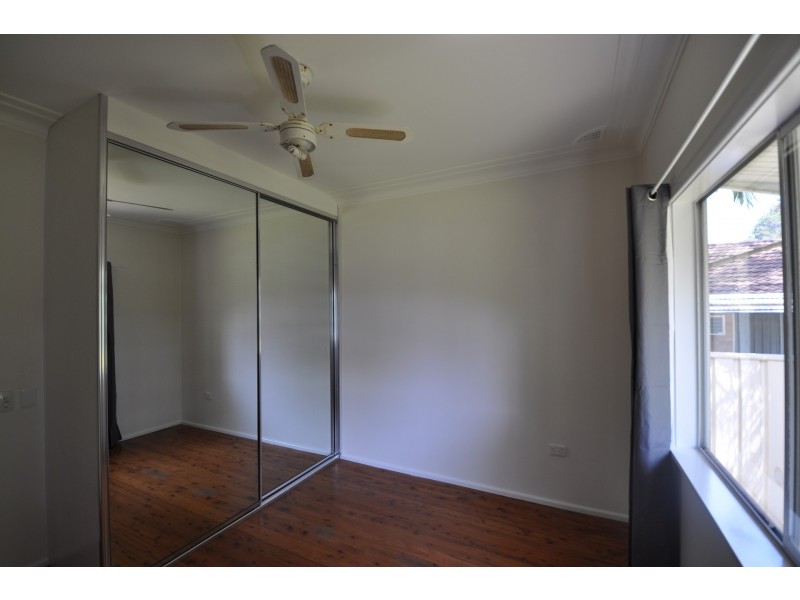 221 Brisbane Water Drive, Point Clare NSW 2250