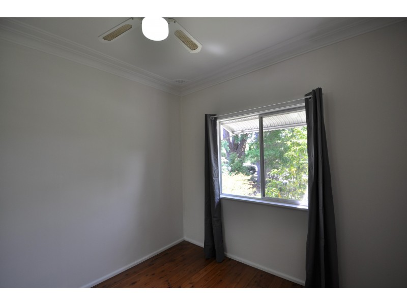 221 Brisbane Water Drive, Point Clare NSW 2250