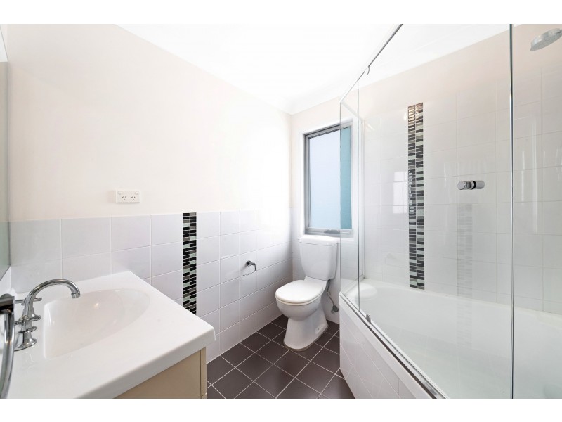 5/24-26 Pemell Street, Wyoming NSW 2250