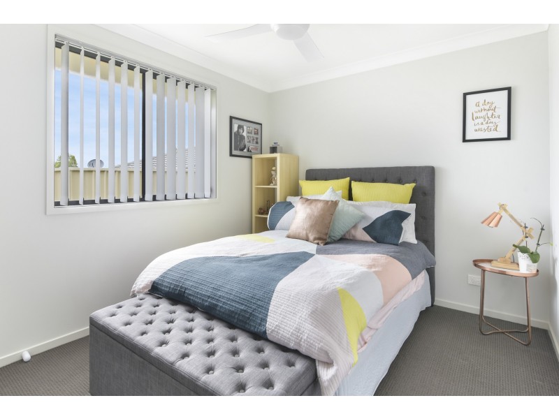 16 Chestnut Grove, Woongarrah NSW 2259