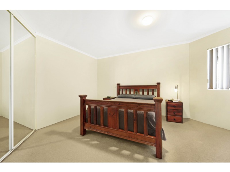 4/12-14 Hills Street, Gosford NSW 2250