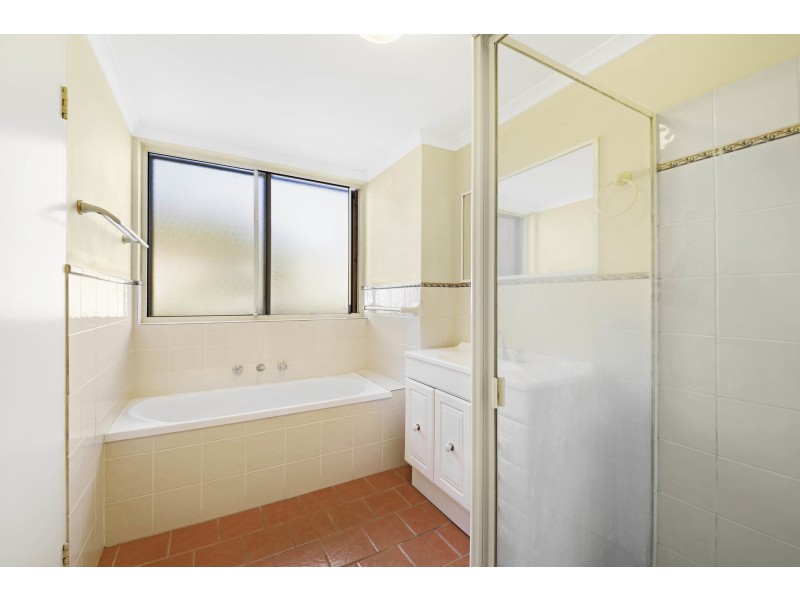 4/12-14 Hills Street, Gosford NSW 2250