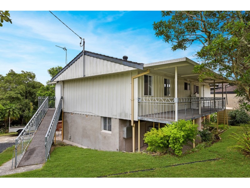 35 Cary Street, Wyoming NSW 2250