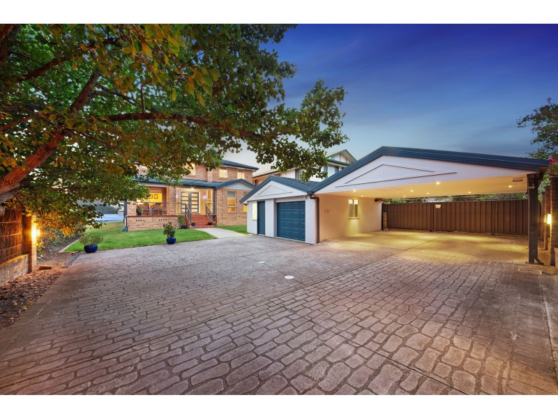 105 Albany Street, Point Frederick NSW 2250