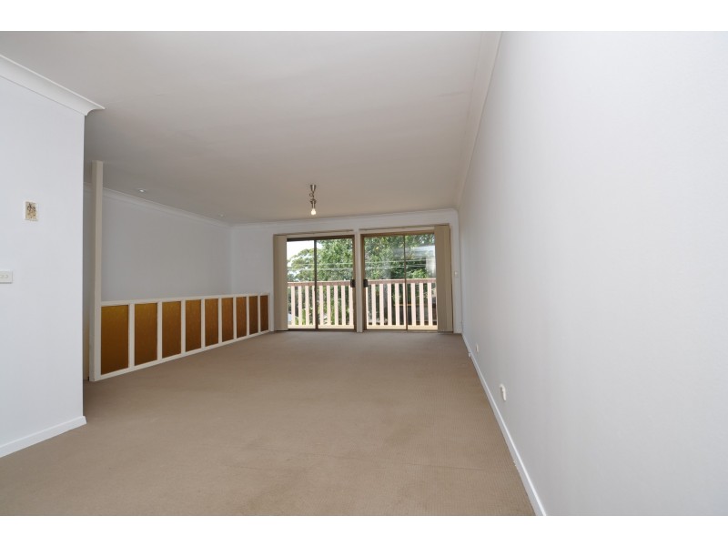 37 Shannon Parade, Berkeley Vale NSW 2261