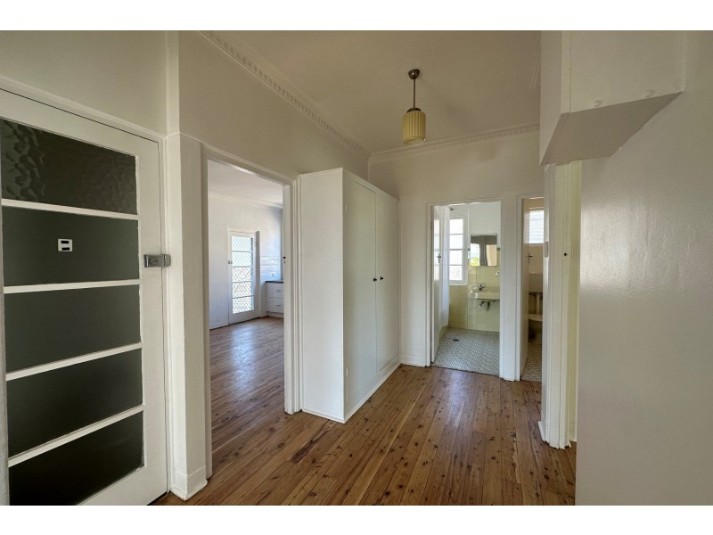 4/4 York Street, East Gosford NSW 2250