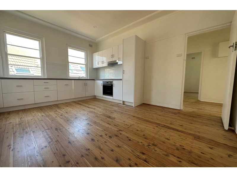 4/4 York Street, East Gosford NSW 2250