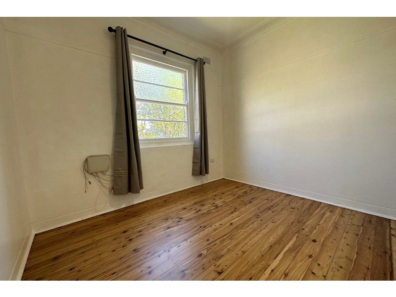 4/4 York Street, East Gosford NSW 2250