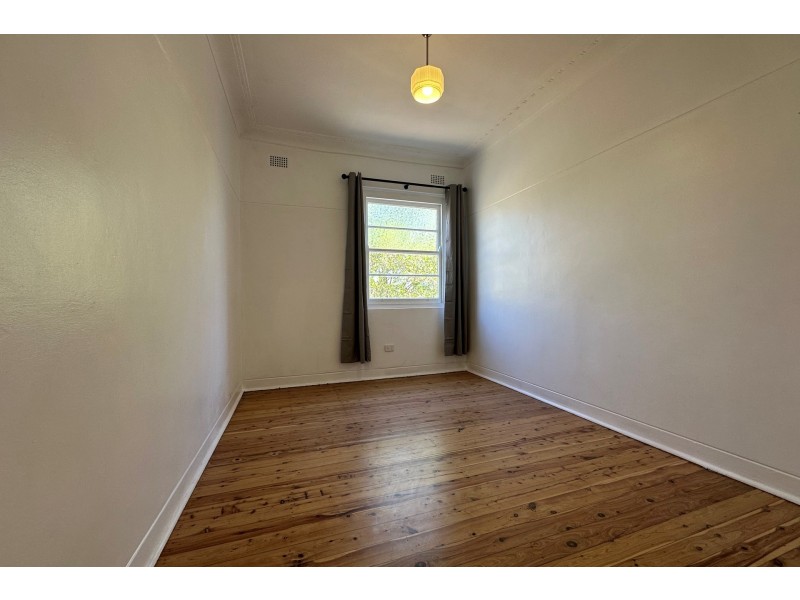 4/4 York Street, East Gosford NSW 2250