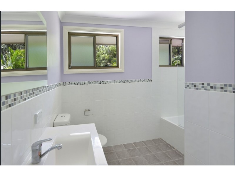 14 Oakglen Road, North Gosford NSW 2250