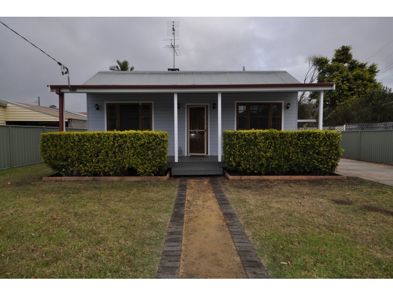 6 Yates Road, Ourimbah NSW 2258