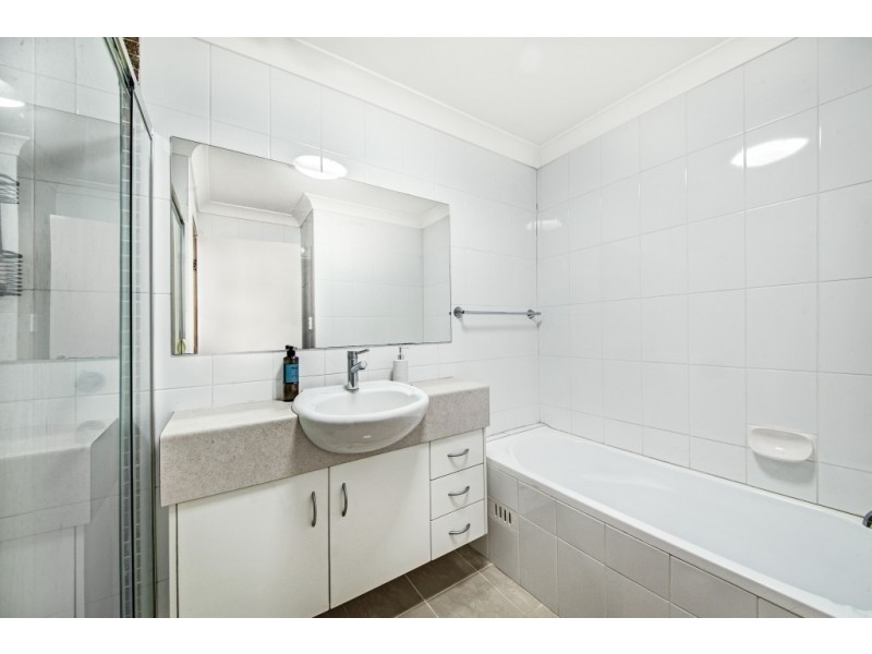5/1 Creighton Lane, Point Frederick NSW 2250