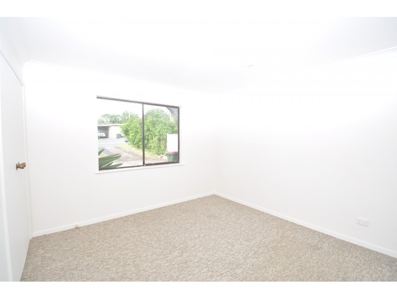 8 Thomas Mitchell Drive, Killarney Vale NSW 2261