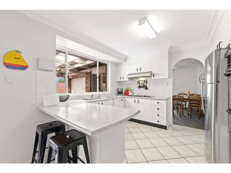 7 Jacana Avenue, Narara NSW 2250