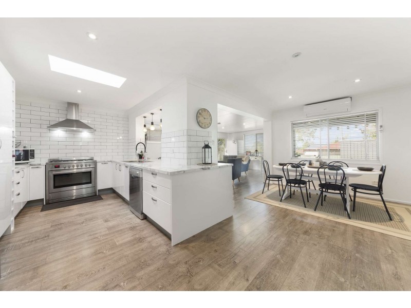 24 Promenade Avenue, Bateau Bay NSW 2261