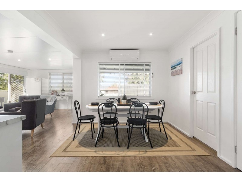 24 Promenade Avenue, Bateau Bay NSW 2261