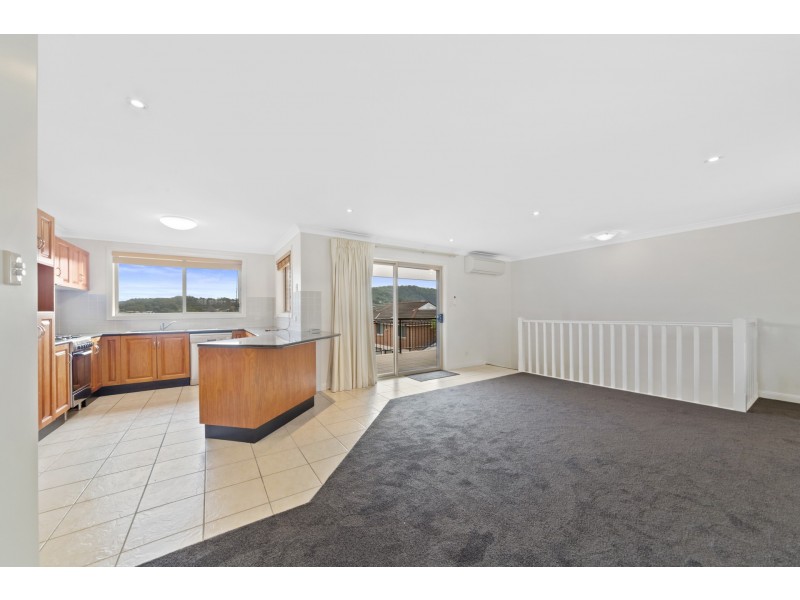 2/11 Melbourne Street, East Gosford NSW 2250