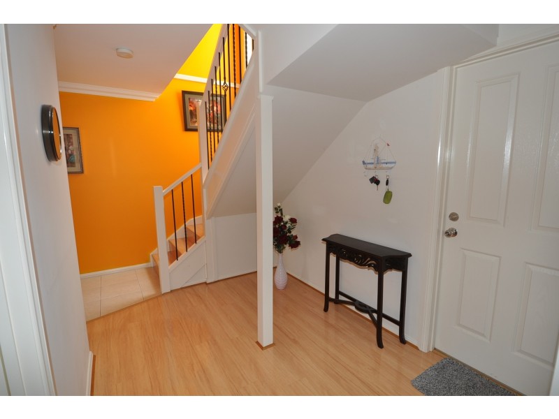 2/6 Bradys Gully Road, North Gosford NSW 2250