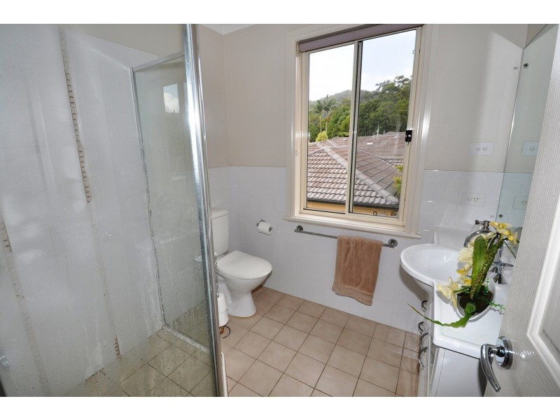 2/6 Bradys Gully Road, North Gosford NSW 2250