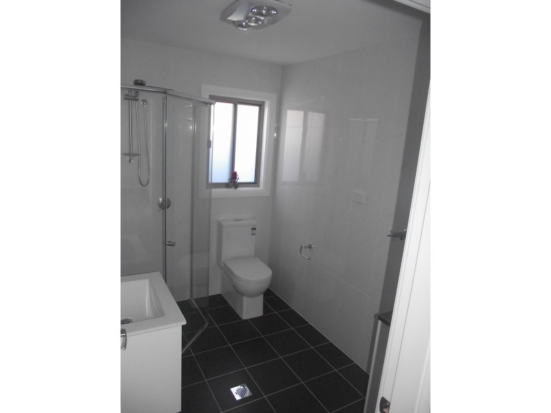 11a Mangrove Road, Narara NSW 2250