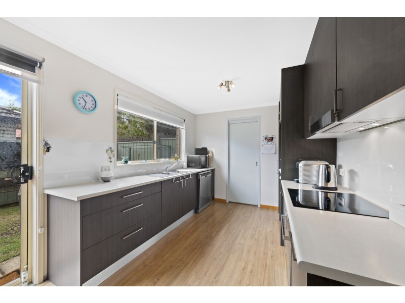 2/33 Hills Street, North Gosford NSW 2250