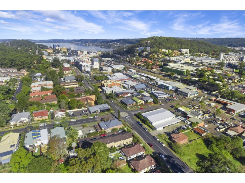 2/33 Hills Street, North Gosford NSW 2250