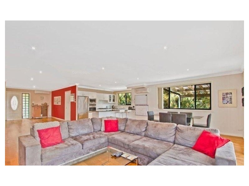 30/2 Adcock Avenue, West Gosford NSW 2250