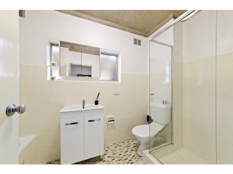 16/68 Henry Parry Drive, Gosford NSW 2250