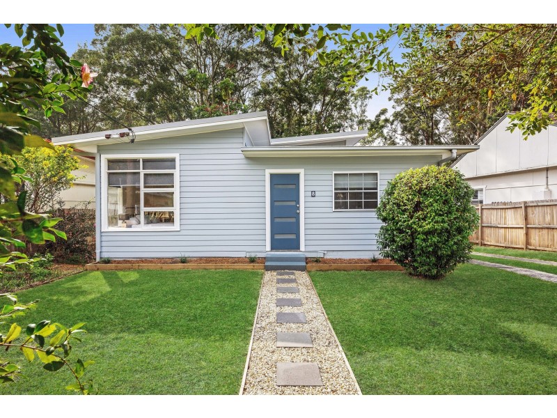 8 Lynnette Crescent, East Gosford NSW 2250