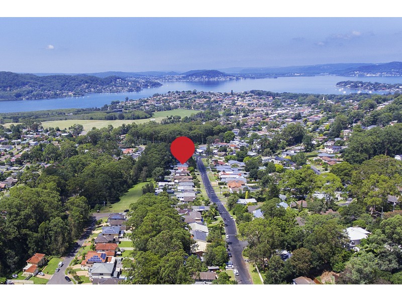 8 Lynnette Crescent, East Gosford NSW 2250