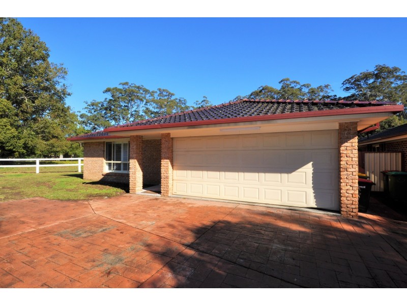 30 Pineridge Close, Lisarow NSW 2250