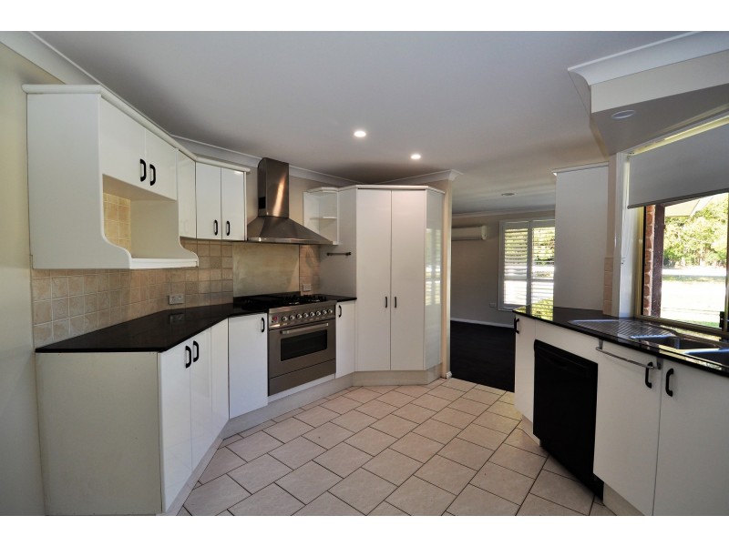 30 Pineridge Close, Lisarow NSW 2250