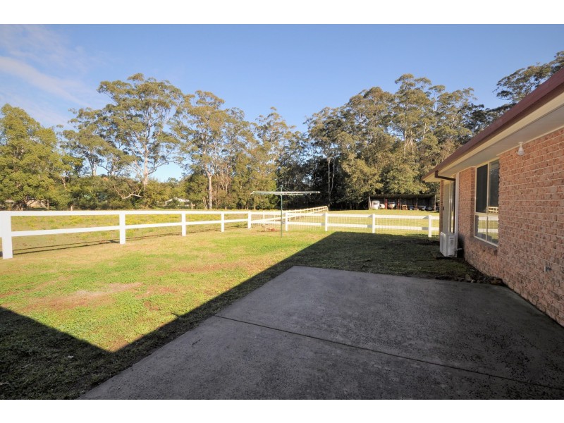 30 Pineridge Close, Lisarow NSW 2250