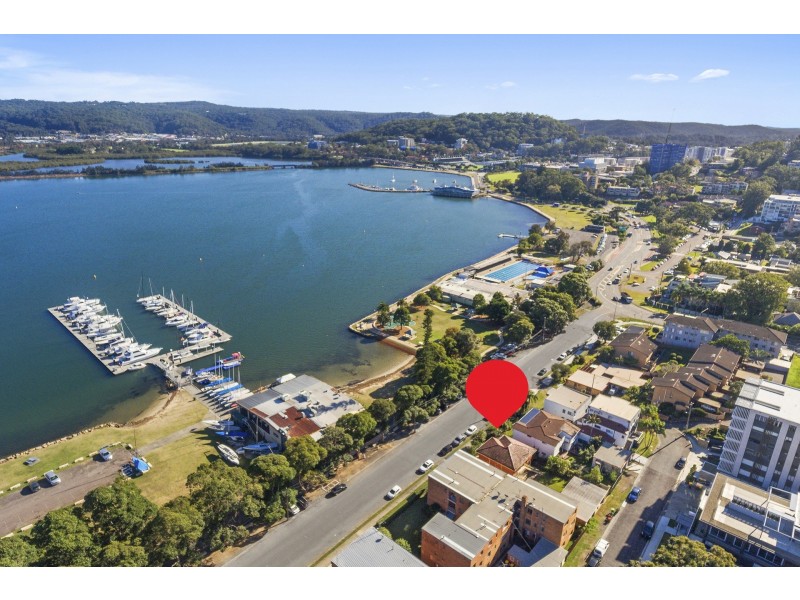 1/29 Masons Parade, Point Frederick NSW 2250