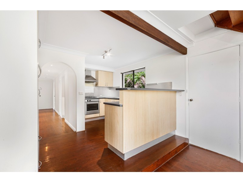 9 Gregory Street, Wyoming NSW 2250