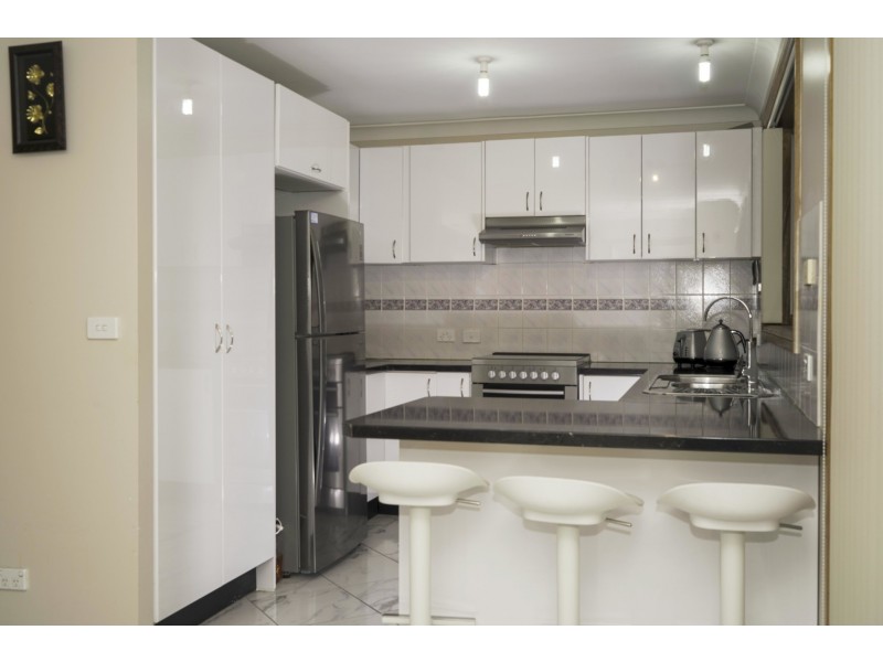 70 Hanlan Street, Narara NSW 2250