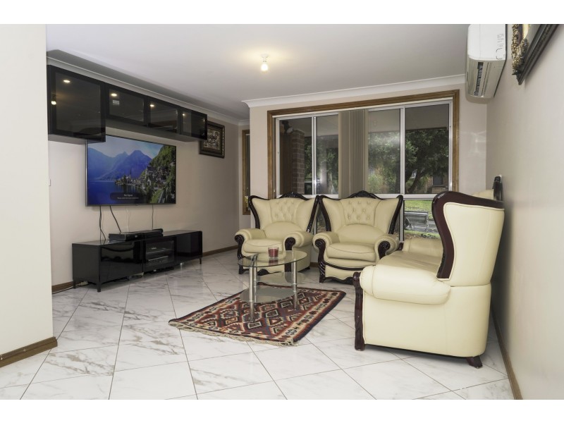 70 Hanlan Street, Narara NSW 2250