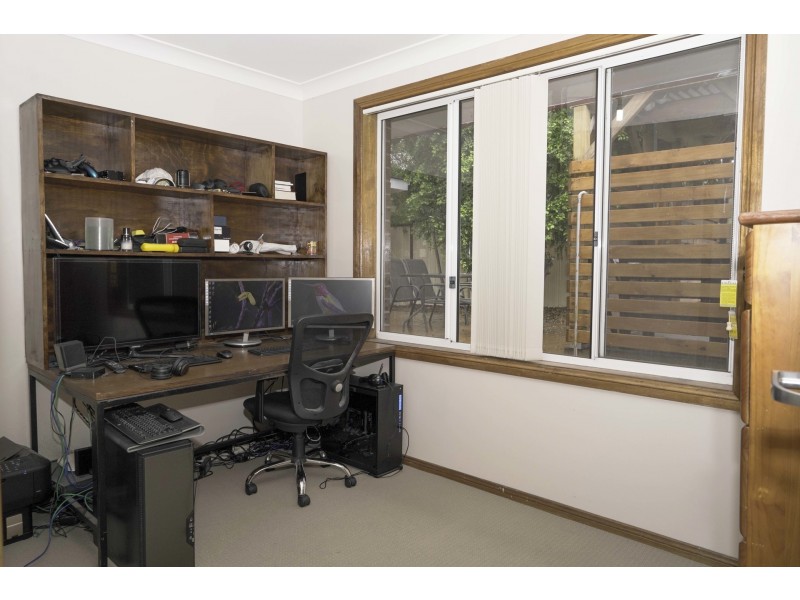 70 Hanlan Street, Narara NSW 2250