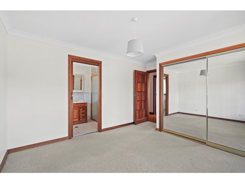 41 Newling Street, Lisarow NSW 2250