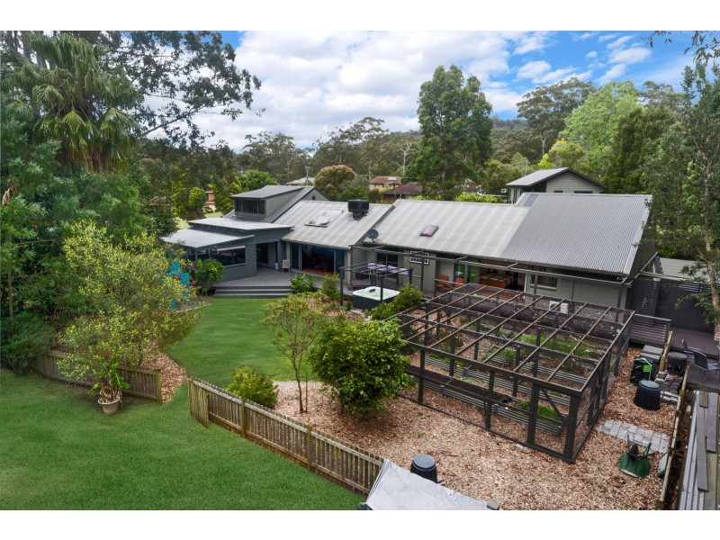 136 & 136A Carrington Street, Narara NSW 2250