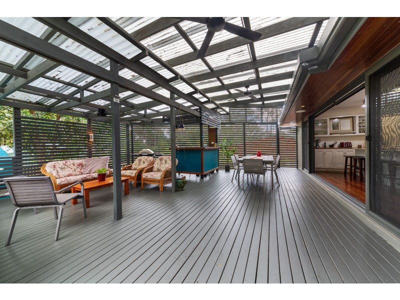 136 & 136A Carrington Street, Narara NSW 2250