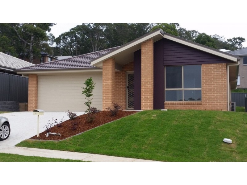 5 Creswell Street, Wadalba NSW 2259